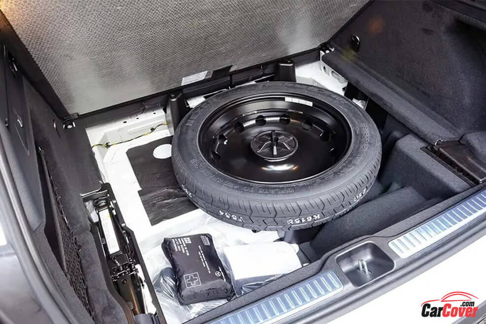 10-steps-to-change-a-spare-tire-12