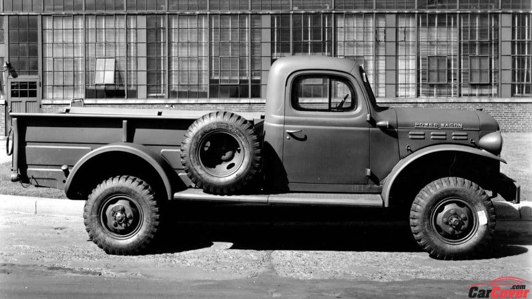 history-of-pickup-trucks-01